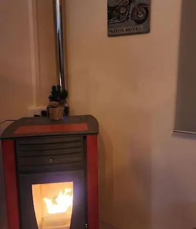 Semesterbostad Safari House With Fireplace *