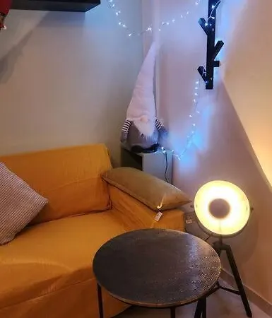 Safari House With Fireplace